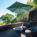 Casa De Basalto Holiday home *