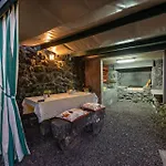 Holiday home Casa De Basalto