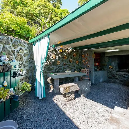 Casa De Basalto *