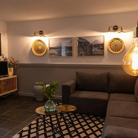 בית נופש Casa De Basalto לאז'ס דו פיקו