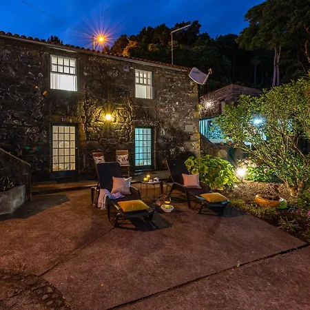 Casa De Basalto Lajes do Pico